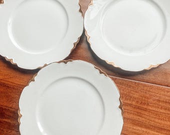 Platos para almuerzo festoneados con incrustaciones doradas de Homer Laughlin