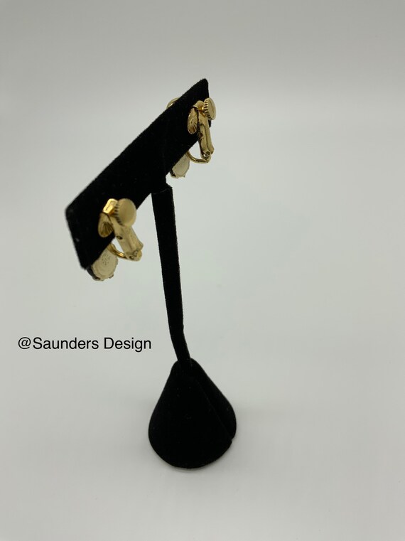 Napier Goldtone ball dangle Black Stone Earrings - image 7