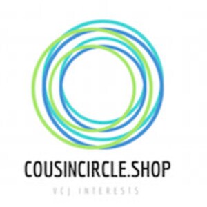 Puede incluir: Un juego de tres tazas de cer&aacute;mica con un acabado mate moteado. Las tazas son en tonos grises, blancos y negros. Cada taza tiene un dise&ntilde;o simple y moderno y un asa redondeada. Las tazas est&aacute;n apiladas.