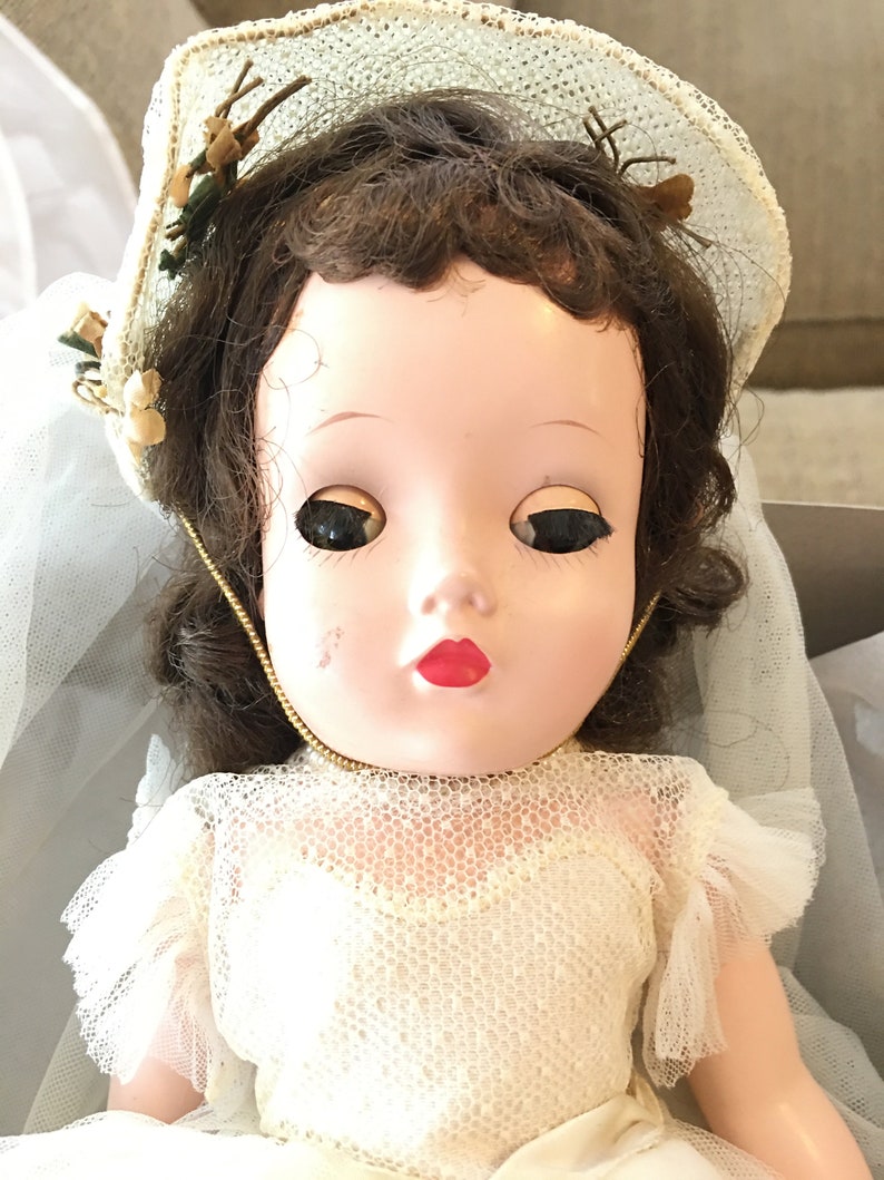 Muñecas Barbie coleccionables de 1996 y 1999 (2) imagen 7