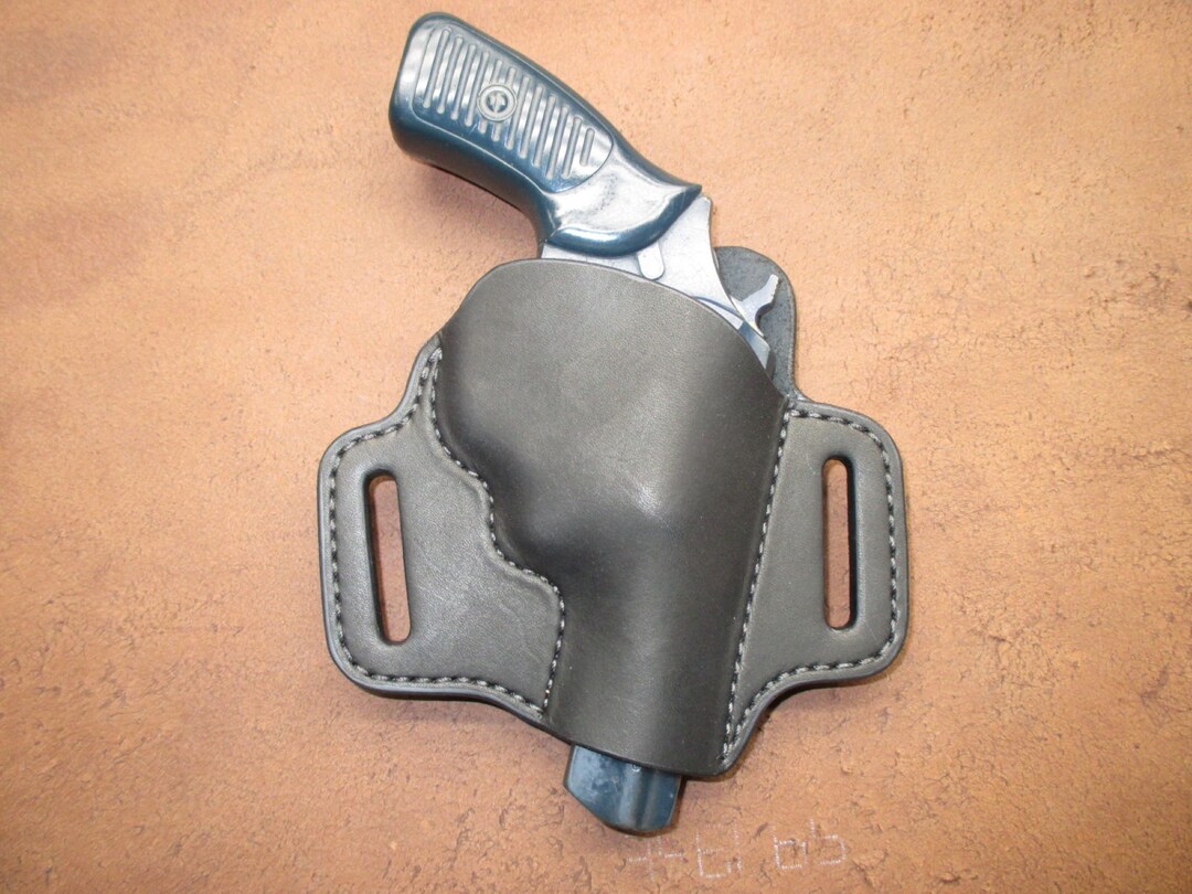 Rugersp101 2.25 Inch OWB Pancake Holster Black Leather Right Hand