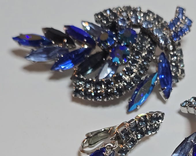 Vintage Blue Aurora Borealis Crystal Demi Parure