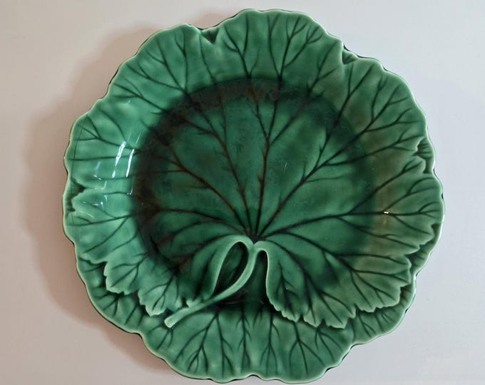 Wedgwood Majolica Cabbage Plate #SR60 DW
