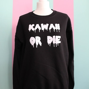 Schwarzer Kawaii or die Pullover