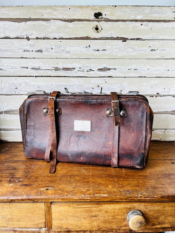 Antique Brown Leather Gladstone Doctors Bag Vintage Case, France, circa  1900s at 1stDibs