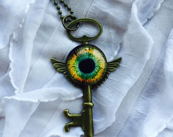 Dragon Eye, Dungeons and Dragons, Daenuys Targayen, Winged Skeleton Key, Fantasy, Goth Necklace