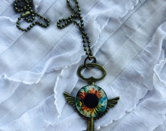 Dragon Eye, Dungeons and Dragons, Daenuys Targayen, Winged Skeleton Key, Fantasy, Goth Necklace