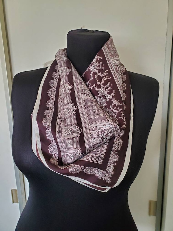 Vintage Brown and White Square Scarf - image 7