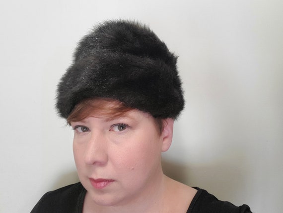Vintage Dark Brown Fur Hat Vintage Fur Hat, Mink Fur Cap (B613), Medium to Dark Brown  main image 4