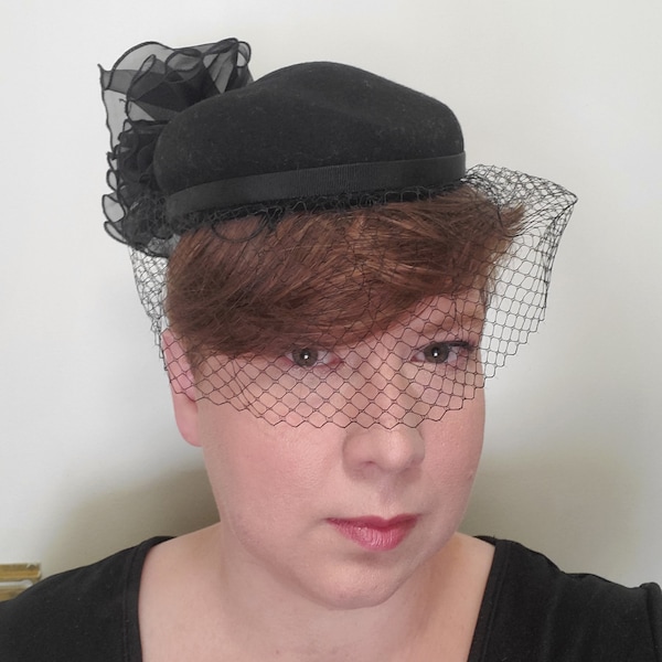 Vintage Cocktail Hat - Black Fascinator for Women - 1950s/1960s