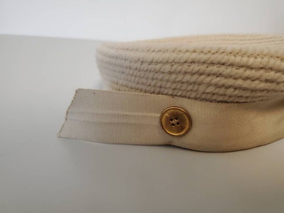 Vintage Soft Beige Pillbox Hat 1960s by Everitt - image 5