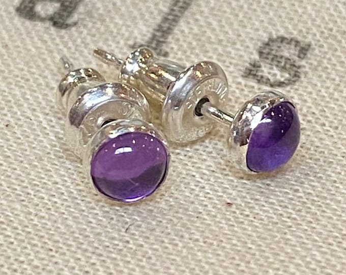 Amethyst Studs Earrings // February Birthstone // Stud Earrings // Gold Stud Earrings // Amethyst