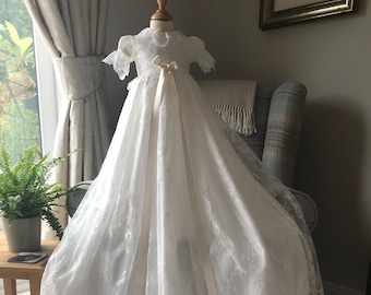 Lace Christening gown, taufkleid, christening dress extra long, baptism dress, robe de bapteme, christening gowns uk, unisex christening