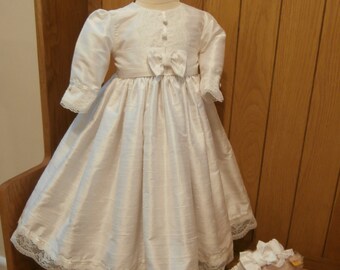 Girls Christening dress, Short length dress, Baby bridesmaid dress, Christening gown, First birthday party dress, Flower girl, Wedding