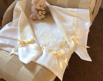 Lace Christening Shawl, Personalised Baptism shawl, Heirloom Christening, Ivory Christening shawl, Embroidered baby blanket, Baby gift
