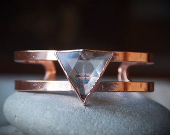 Trifecta shaped quartz pure copper bracelet. Crystal geometric bangle