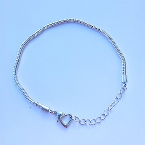 Pandora Style Silver Snake Bracelet With Cute Heart Lobster Clasp | 23 Cm