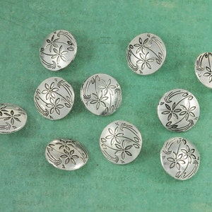 Antique Silver Shank Buttons with Delicate Daisy Flower Design - Measures 11/16" - Package of 10