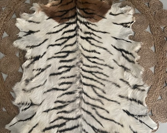 white tiger  handpainted rug