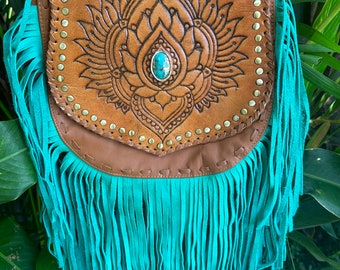 tan / turquoise fringed bag