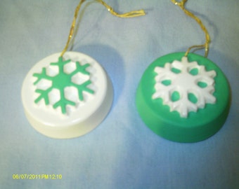 Snowflake Ornaments (Spearmint) - Set of 2