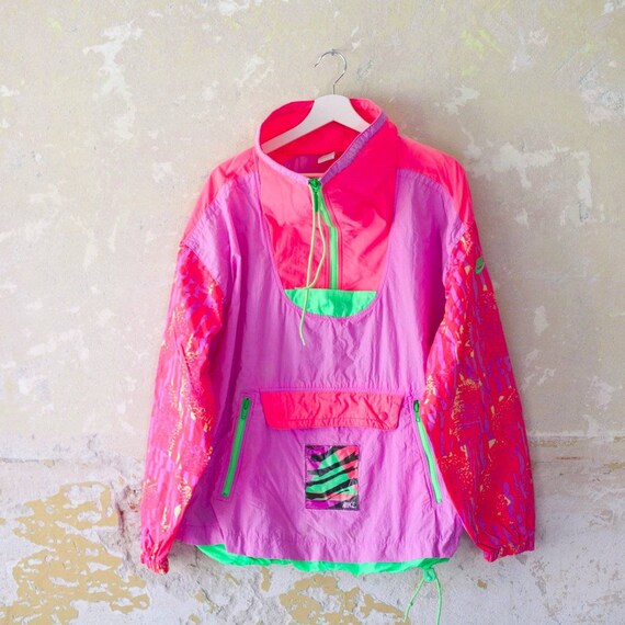Nike shell anorak neon pink sport jacket from 90s