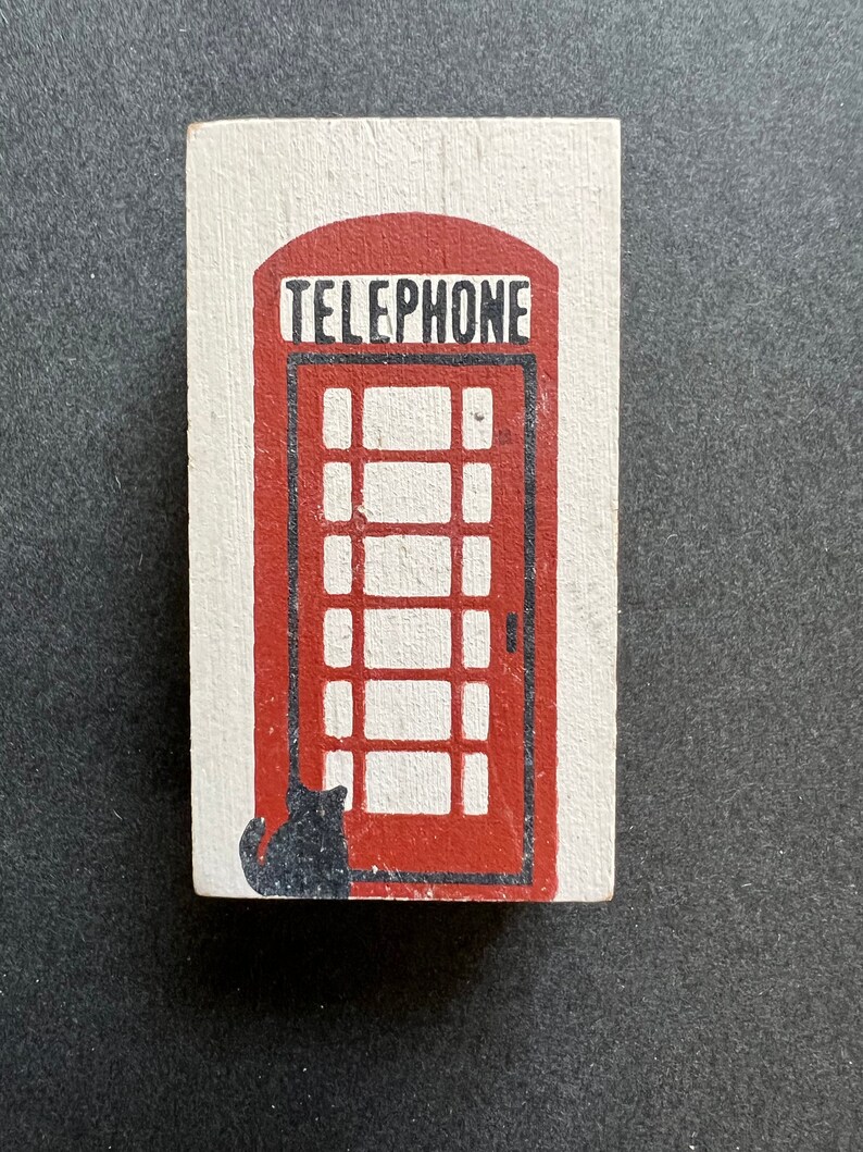 Red Telephone Booth Cat's Meow Village Accessory Collectible Shelf Sitter image 2