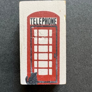 Red Telephone Booth Cat's Meow Village Accessory Collectible Shelf Sitter image 3