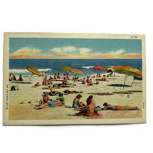 Vintage Beach Scene Linen Postcard Unused