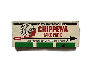 Chippewa Lake Park Cat's Meow Village Accessory Small Road Sign