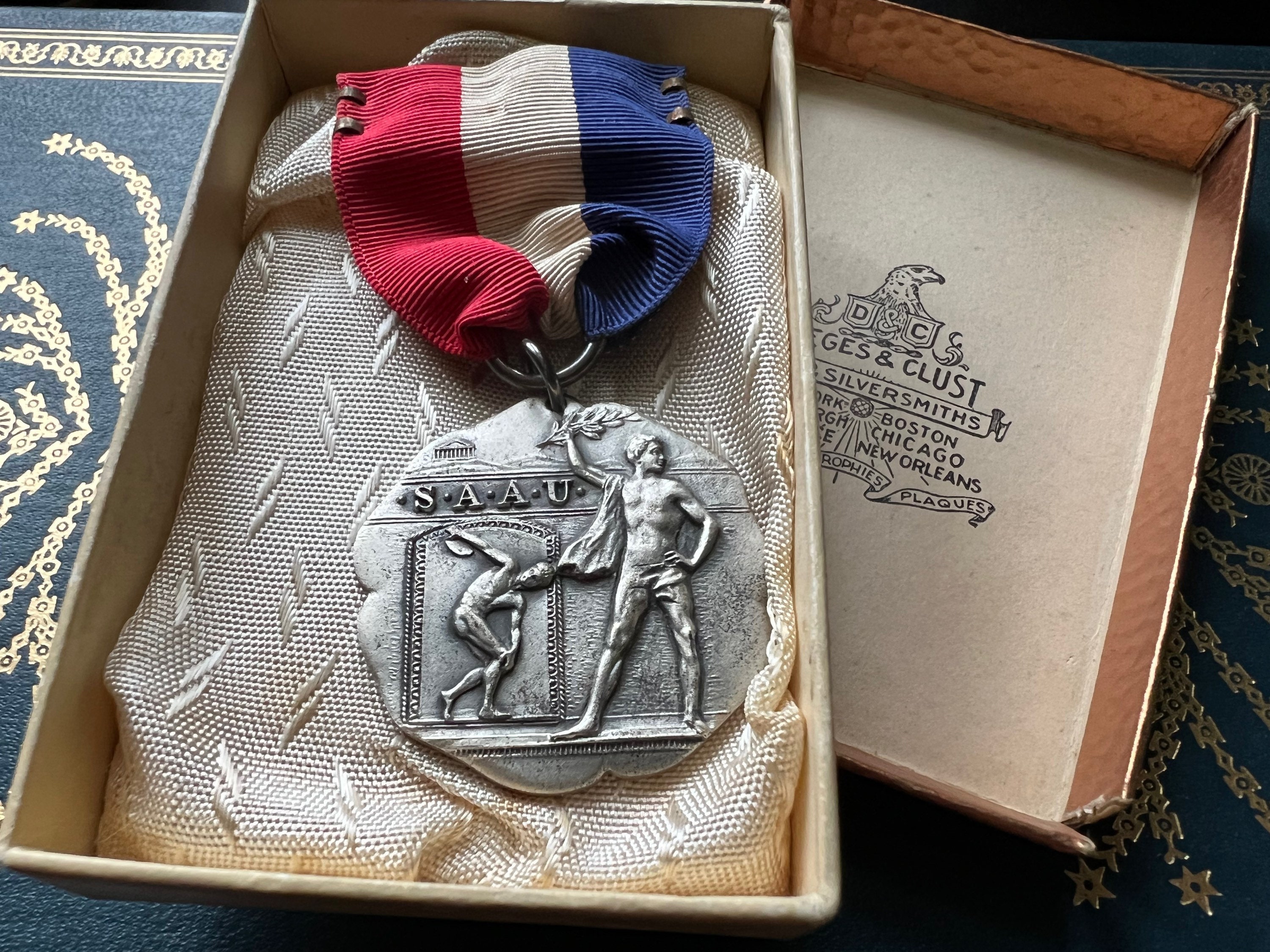 Braves High School Track Team Store 2023 – Gold Medal Awards