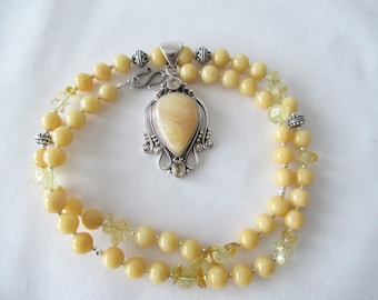 Yellow necklace.  Yellow calcite necklace