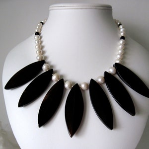 black sardonyx and pearl necklace