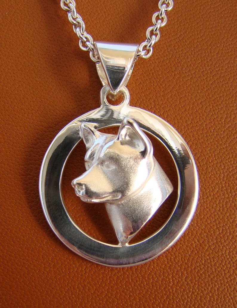 Small Sterling Silver Akita Head Study On A Circle Frame Pendant image 1