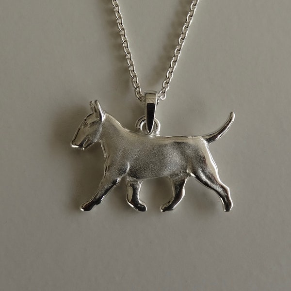 Pendentif d'étude en mouvement Bull Terrier en argent sterling