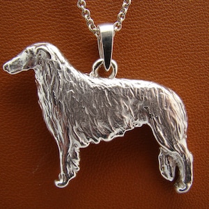 Pendentif d'étude barzoï debout en argent sterling
