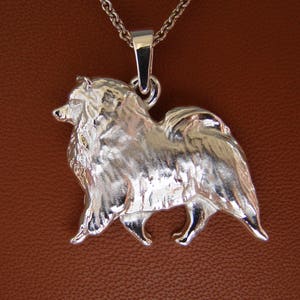 Large Sterling Silver Keeshond Moving Study Pendant