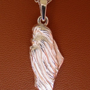 Colgante de estudio de cabeza de Shih Tzu de plata de ley