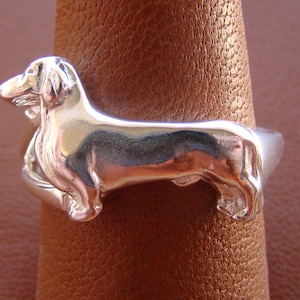 Sterling Silver Smooth Dachshund Standing Study Ring