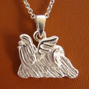 Colgante de ángel Shih Tzu de plata de ley