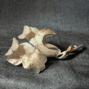 Vintage Coro Pegasus Silver Tone Lily Brooch 1950s Mid Century Modern Brushed Floral Pin, Signed  Pegasus Script Coro High-End