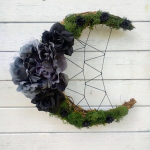 Gothic Crescent Moon Wreath: Grey and Black Flowers