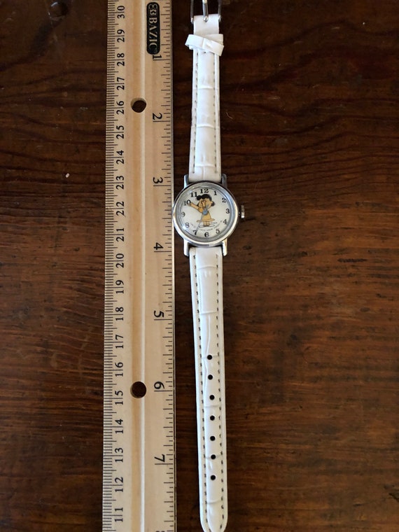 Peanuts Peanuts LUCY Watch Shultz Second Hand Move