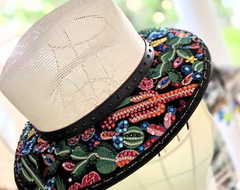 Embroidery Hat with Two Colorful Parrots and Flowers on a Black Hat