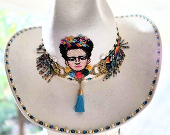 White Faux Suede Hat with Chaquira Frida and Band.