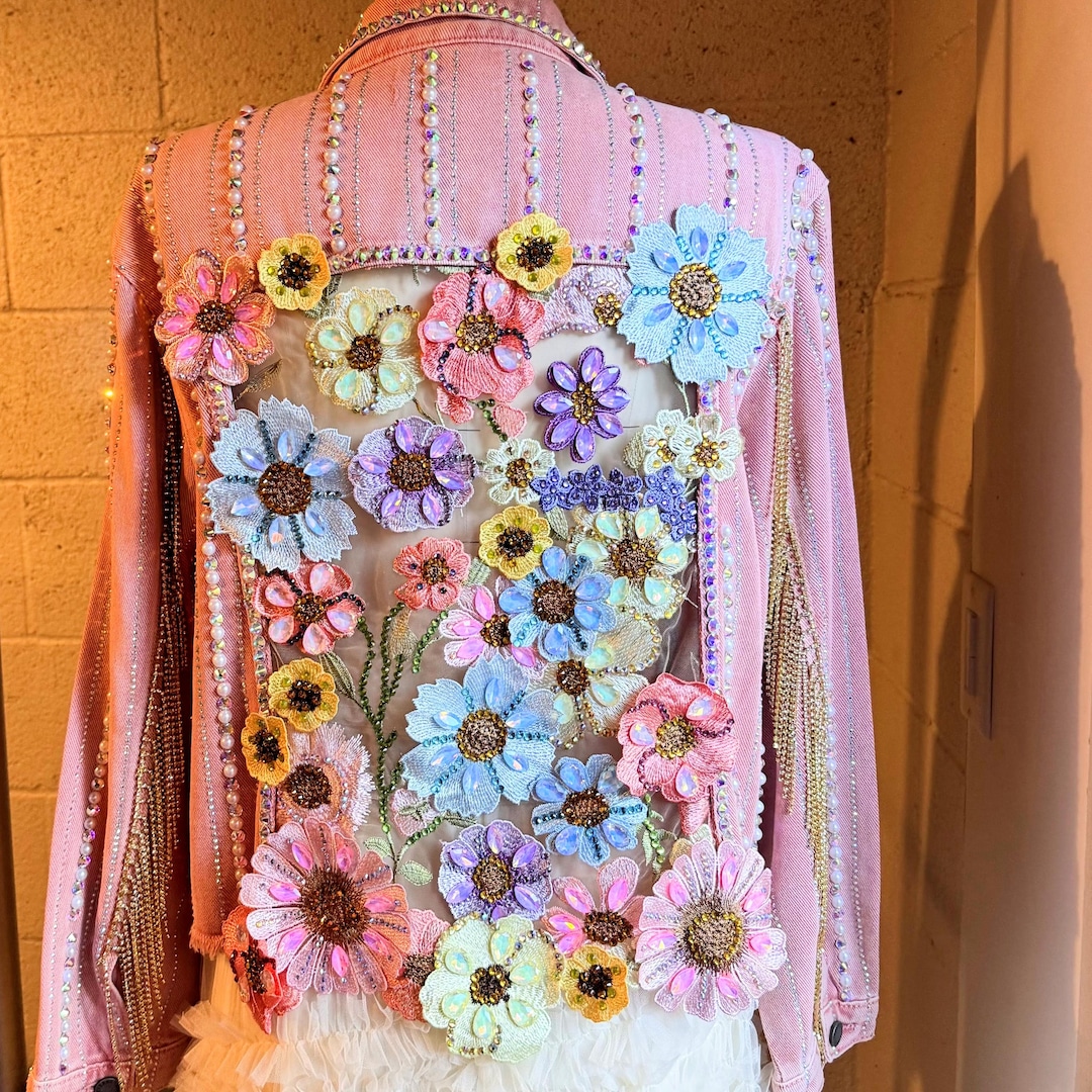 Pastel Lace Floral in a Pink Denim Jacket Size L - Etsy