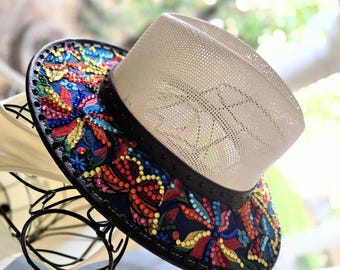 Embroidery Hat with Two Colorful Parrots and Flowers on a Black Hat