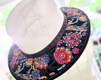 Embroidery Hat with Two Colorful Parrots and Flowers on a Black Hat