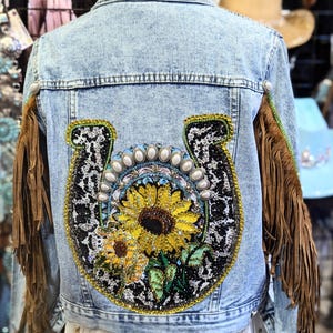 Horse Shoe with Huge Sunflower on a Light Blue Denim Jacket. Embellished Denim Jacket, Rhinestone Denim Jacket. Size L