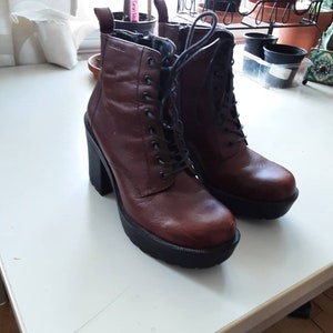 Vintage chunky boots woman size 37